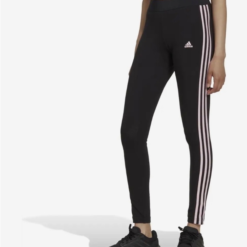 Adidas Loungewear Essential 3 stripe Leggings in L